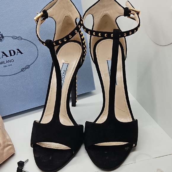 Prada Black Suede T-Strap Heels with Gold Studs W Box, Dustbag, Spare Tips 38.5 - Picture 6 of 12
